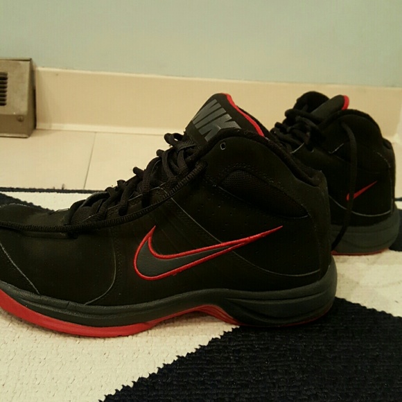 Nike hightop basketball shoes