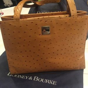 Dooney & Bourke