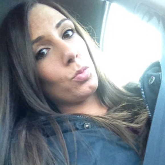 Meet your Posher, Deanna