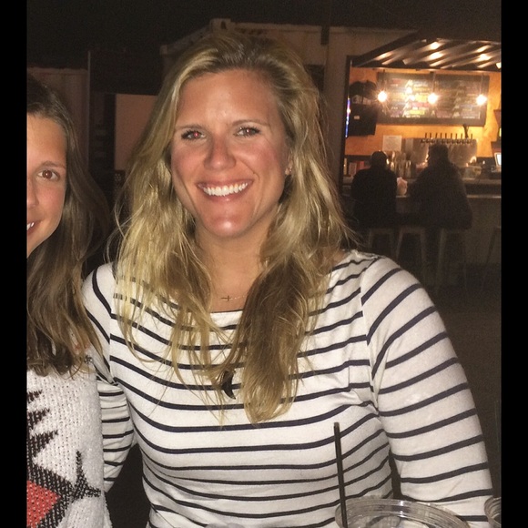 Meet your Posher, Kelly - Picture 3 of 4