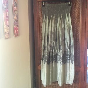 Super versatile dress/ skirt