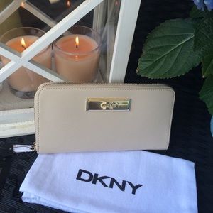 💥🆕 DKNY WALLET-SAND