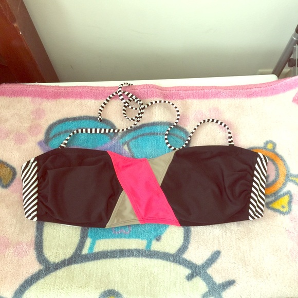 SOLD!!! Trendy Bandeau Swim Top!