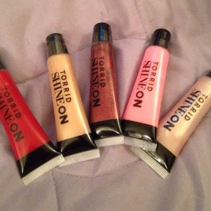 Torrid lip gloss "Shine on" collection. 5 pack