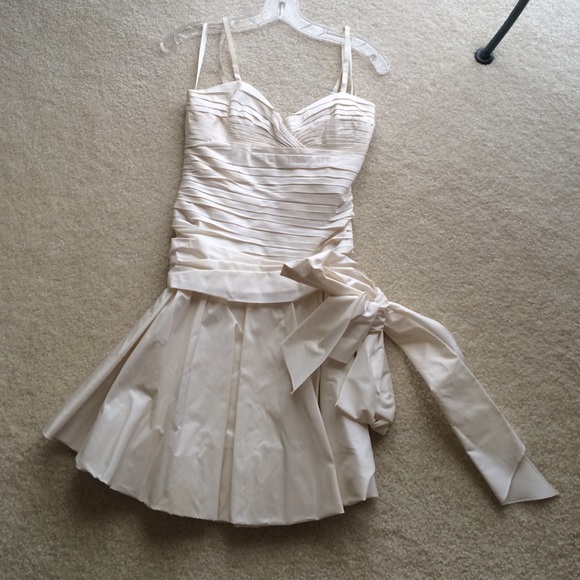 Gorgeous cream minidress BCBG