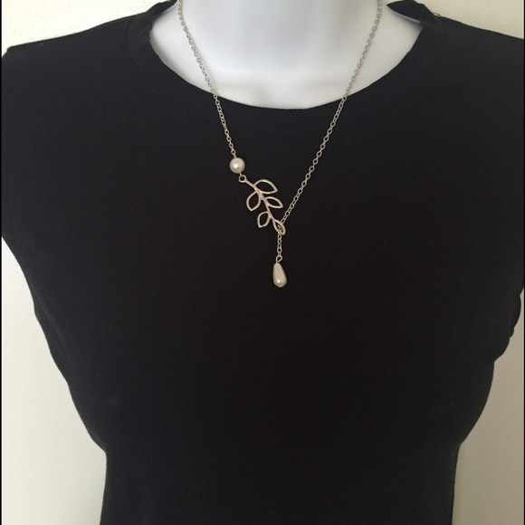 New fashion pendant necklace silver n pearl - Picture 3 of 4