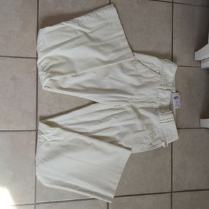 NWT Talbots size 6 cream corduroys