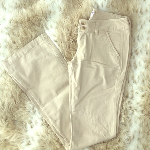 American Eagle; Khaki Boot Cut Pants; Size:0 Long