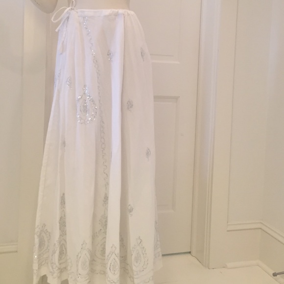 Long calypso skirt with sequin