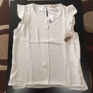Cute sleeveless top