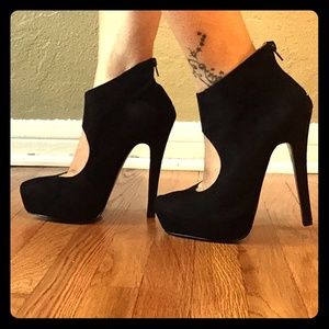 Paris Hilton booties