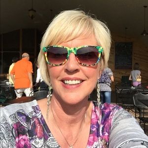 Meet your Posher, Terrie