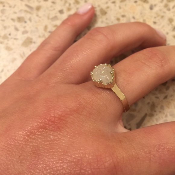 Kendra Scott Jewelry - Kendra Scott ring size 7