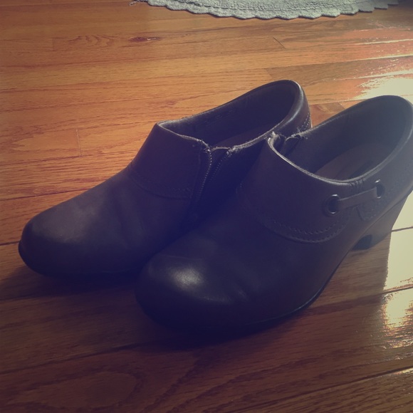 Comfy Clarks ankle boots