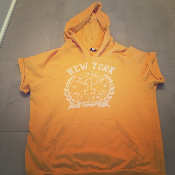Short sleeve hooded sweatshirt