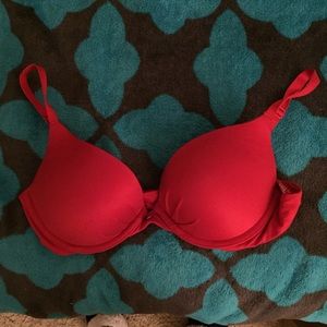 Red push up bra.