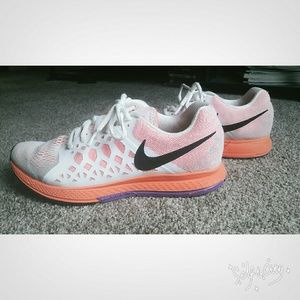 🚫 SOLD 🚫 Nike Running Shoes Athletics