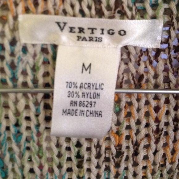 Knitted Button-up Cardigan - Picture 3 of 4