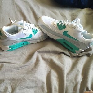 Nike Air Max 90 size 7