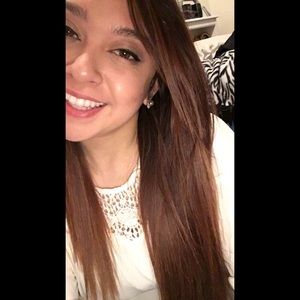 Meet your Posher, Jasmine