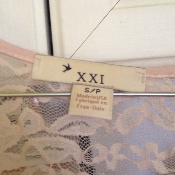 Blush Lace Tank - Picture 2 of 3