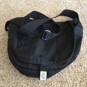 Timbuk 2 shoulder/cross body bag