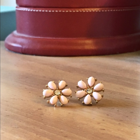 Forever 21 Pink Flower Earrings