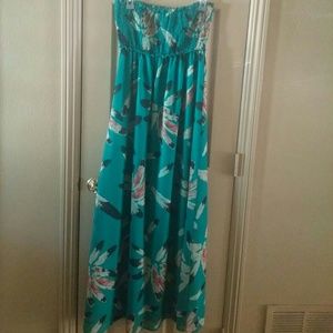 Beautiful Maxi dress  2 for $20