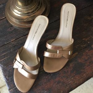 Bandolino gold leather sandals