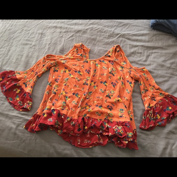 Cute Hollister Top with Bell selves!