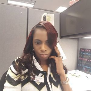 Meet your Posher, Johnette