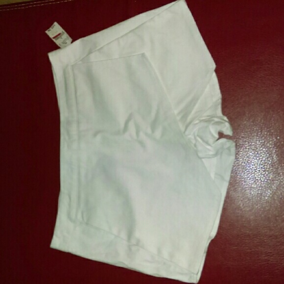 *SALE* Very Cute Skort Brand New - Picture 2 of 4