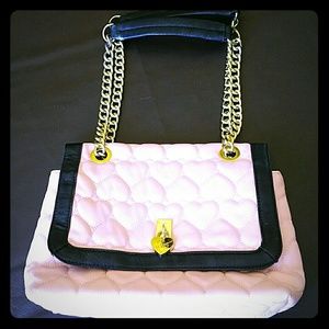 Light pink heart purse