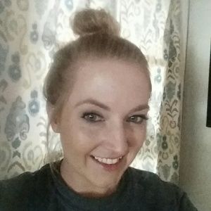 Meet your Posher, Candace