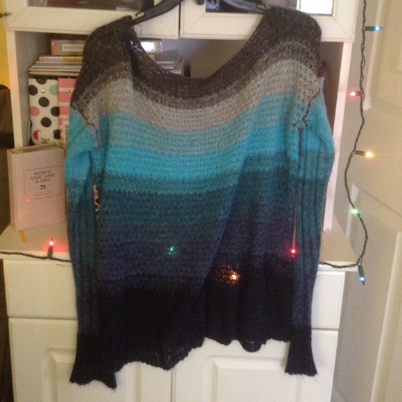 Blue Ombré Aeropostale Sweater - Picture 2 of 3