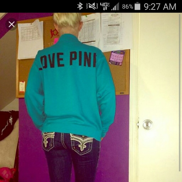 Blue vs pink quarter zip