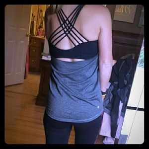 Sz 8 Lululemon Yoga tank with built in bra