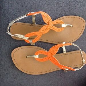 ❤️AWESOME ORANGE SANDALS❤️