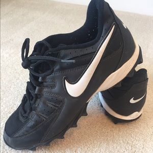 Nike men's size 9 football cleats