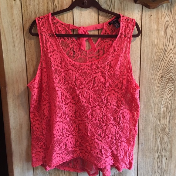 Lace tank top