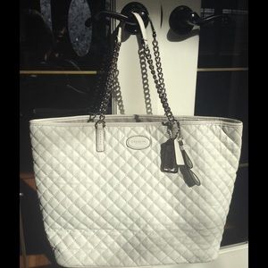 Coach metro quilted chain tote Ivory white
