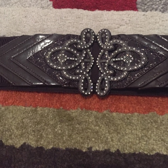 Fitted waist belt