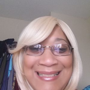 Meet your Posher, Janet