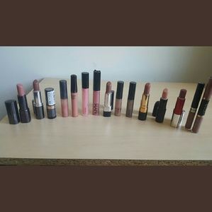 Bundle Mac and other lipstick and lipgloss