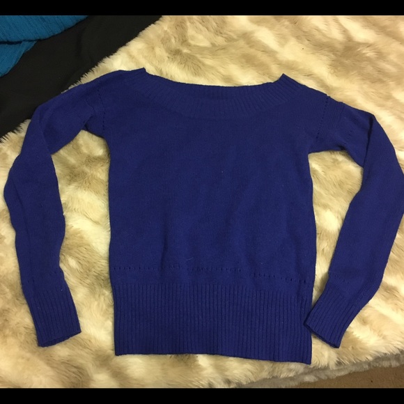 ❤BIG SALE❤Royal Blue AE Sweater
