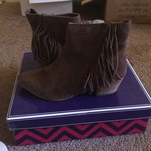 Seychelles brown suede fringe booties