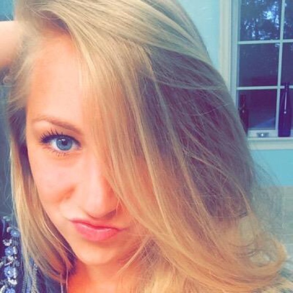 Meet your Posher, Alex - Picture 1 of 1