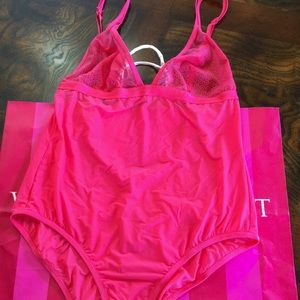 🆕💠VS Sexy Teddy💠 A Must have!!!!