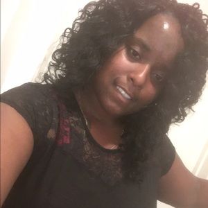 Meet your Posher, Latricia