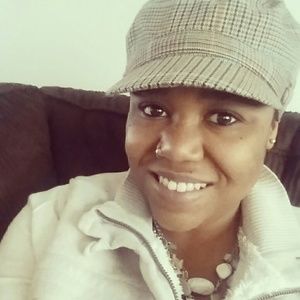 Meet your Posher, Thanazia